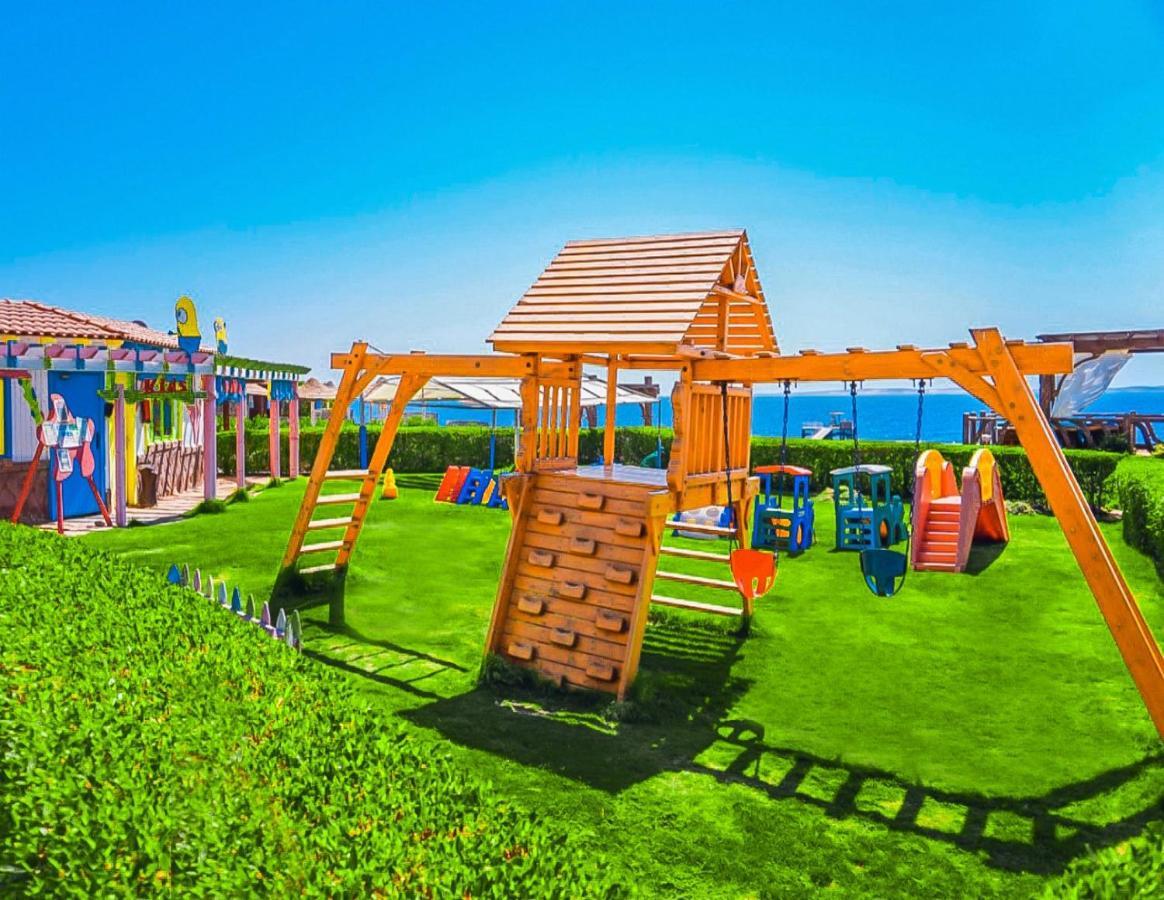 Charmillion Club Resort Šarm aš-Šajch Exteriér fotografie Playground at the resort