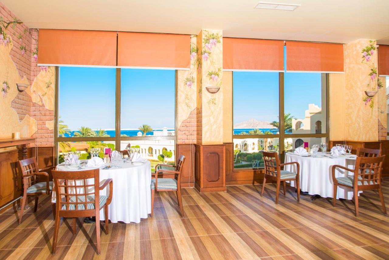 Charmillion Club Resort Šarm aš-Šajch Exteriér fotografie Restaurant at the hotel