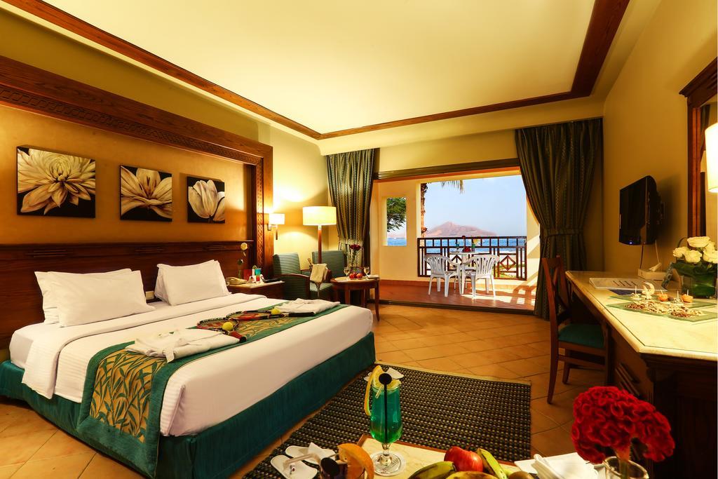 Charmillion Club Resort Šarm aš-Šajch Exteriér fotografie A room at the Hilton Sharm El Sheikh