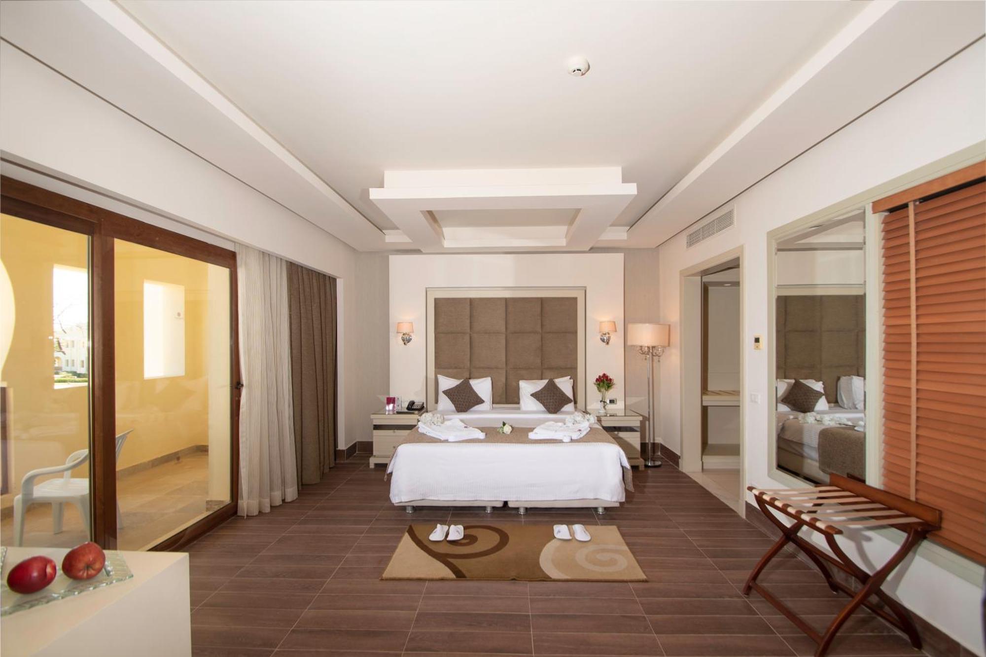 Charmillion Club Resort Šarm aš-Šajch Pokoj fotografie A bedroom at the Taj Bengal